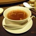 京鼎樓 - ぐるナイ「ゴチバトル」放送記念・ふかひれスープ