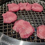 焼肉 思食 - 