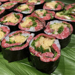 肉屋 雪月花 NAGOYA - 松阪牛ももと日間賀島のふぐの海苔巻き