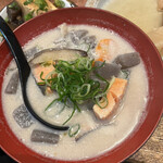 湊川大食堂 - 紅鮭かす汁