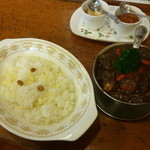 和牛ジャワカレー　季節の野菜トッピング