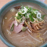 麺屋 彩未 - 味噌らーめん（７００円）２０１２年１２月