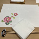 うを徳 - テーブルマットは椿
