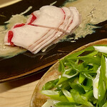 道人 - ⑧熊鍋 ～本日のもう一つのメインディッシュである月の輪熊鍋。脂ののった熊肉に青葱、蕪を煮込んで頂きます。熊肉は良い塩梅の脂身が食欲を唆ります。