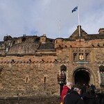 Balkenna Tea Room - エジンバラ城です。フランクフルトからルフトハンザでエジンバラへ。エジンバラ空港の入国審査はすぐ終わりました。