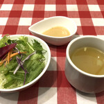Chiroru - ランチのサラダとスープ