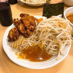 旨辛ラーメン 表裏 - 