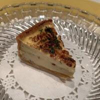 ラ・グランターブル ドゥ キタムラ - お口取り（玉葱のキッシュ）