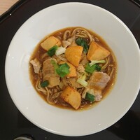 札幌 なだ万雅殿 - 料理長賄いシリーズ和だしカレーそば
