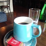 cafe 858 - ひらめきブレンド〜温い珈琲はペーパーフィルターでじっくり落とした証拠〜なので濃い