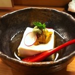 自家製胡麻豆腐うにのせ