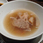 ロウホウトイ - 蓮根豚肉スープ