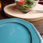 cafe 858 - シェア用に取皿をいただいた。