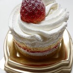 ファミリーマート - 料理写真:いちごのショートケーキ