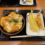 丸亀製麺 - Wカツ丼 820円
            さんま 150円
            かしわ 150円