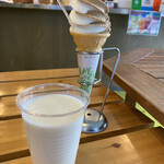 Miruki yi hausu - 牛乳とソフトクリーム