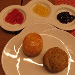 ダイニングカフェ クレメント - ｢冬のアフタヌーンティーセット｣スコーン＆ジャム