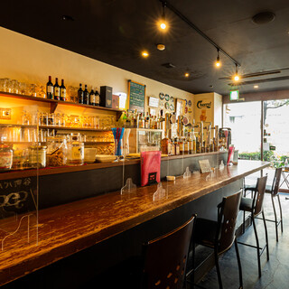 We welcome everyone from small groups to groups! Casual and stylish interior♪