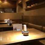 宮城野 - 入口近くのテーブル席！