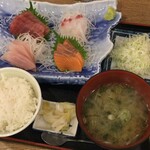 磯丸水産 - 『お刺身盛り合わせ定食』