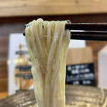 Ramen FeeL - 濃厚昆布鰹水を纏った麺
