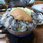 すき焼･鍋物 なべや - 冬季限定　牡蠣の土手鍋　たったの\900 !!!  小餅を追加したら満腹です