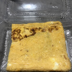 寿司孝 - 厚焼き玉子(中)¥300。出汁の効いた甘口の玉子焼き。築地の玉子焼きにも劣らない！