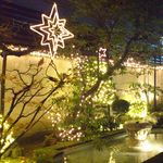 イノダコーヒ - 中庭のクリスマスイルミネーション