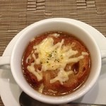 ワンシーン - クリスマスディナー(オニオングラタンスープ)