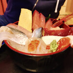 玄海寿司 - 海鮮丼（税込1,320円）