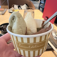 ブッフェアンドカフェ スロープサイドダイナー ザクロ - 