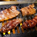 焼肉リゾートハワイ - さし上・さがり