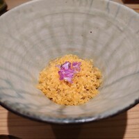 饗庵大乃 - いくら小丼には、18ヶ月熟成のミモレットをかけて