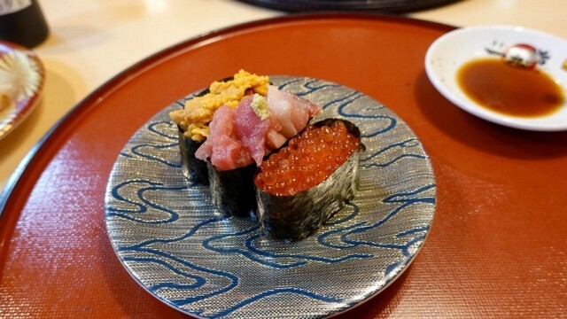 うまい一丸鮨 大曲店 - 大曲（回転寿司）の写真