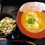 Ebisoba Kaneyuki - 海老そば＋レアチャーシュー丼（290円）