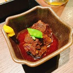 もつ鍋田しゅう - 牛ほほ肉の煮込み