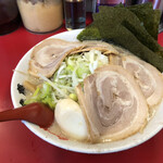 らーめん弁慶 - チャーシュー麺 1100円。海苔 120円、味玉 120円トッピング。