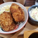 うどんとおかず酒場 さくらん家 - ジューシーなメンチカツ！