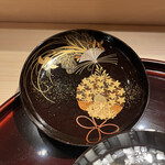 車力門 おの澤 - の蓋の内側もキレイ！一人一人少しずつ違います。きゅんです。