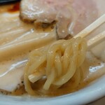 ラーメン家 みつ葉 - 豚CHIKIしょうゆチャーシュー麺 アップ