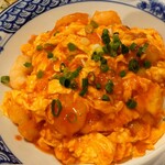 歓迎 - 海老チリ玉子丼