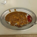 ういーん - ミニカレー250円。どこにも書いてありませんが口頭でオーダーし現金250円を渡せば出してくれます。