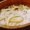 Marugame Seimen - 釜揚げうどん並290円 とり天150円