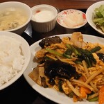 香菜館 - 豚肉、玉子とキクラゲ炒め定食　７５０円ご飯、コーヒーお代わり自由