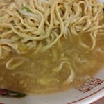 ラーメン二郎 - 何とも言えないウマウマスープ