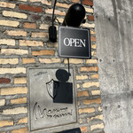 マッシモ・マリアーニ - 看板