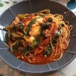 パスタ食堂 クオーレ - バジルトマト