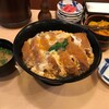Maneki - 上カツ丼（味噌汁付き）　７５０円