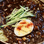 Koriandainingu Richouen - チャジャン麺