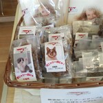 うれしいもの屋 - 店内